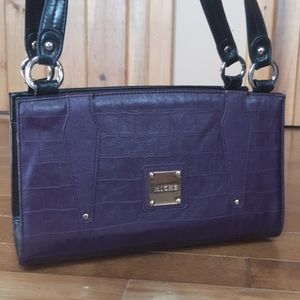 Miche Classic Purse with purple removable shell